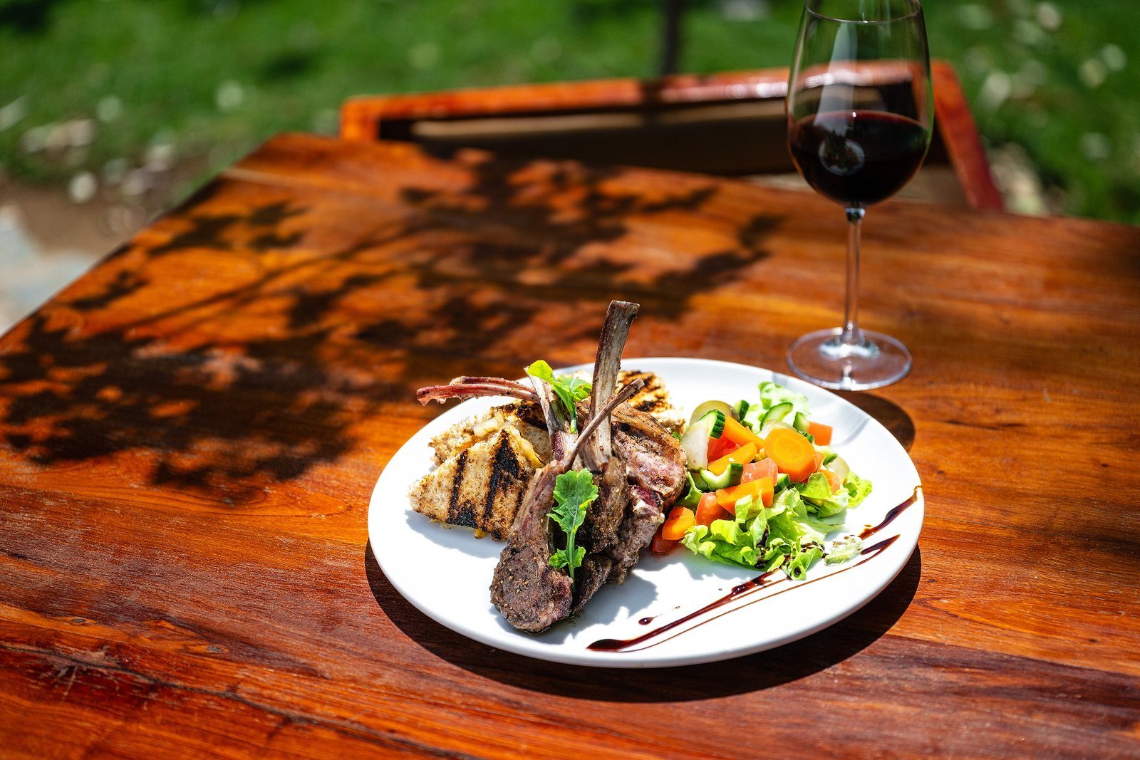 Deboned lamb saddle chops with braaibroodjie