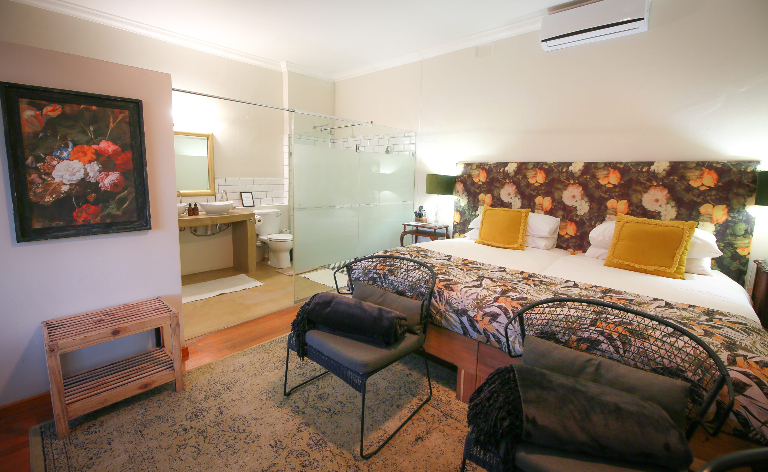 Vineyard room at Droombos Estate